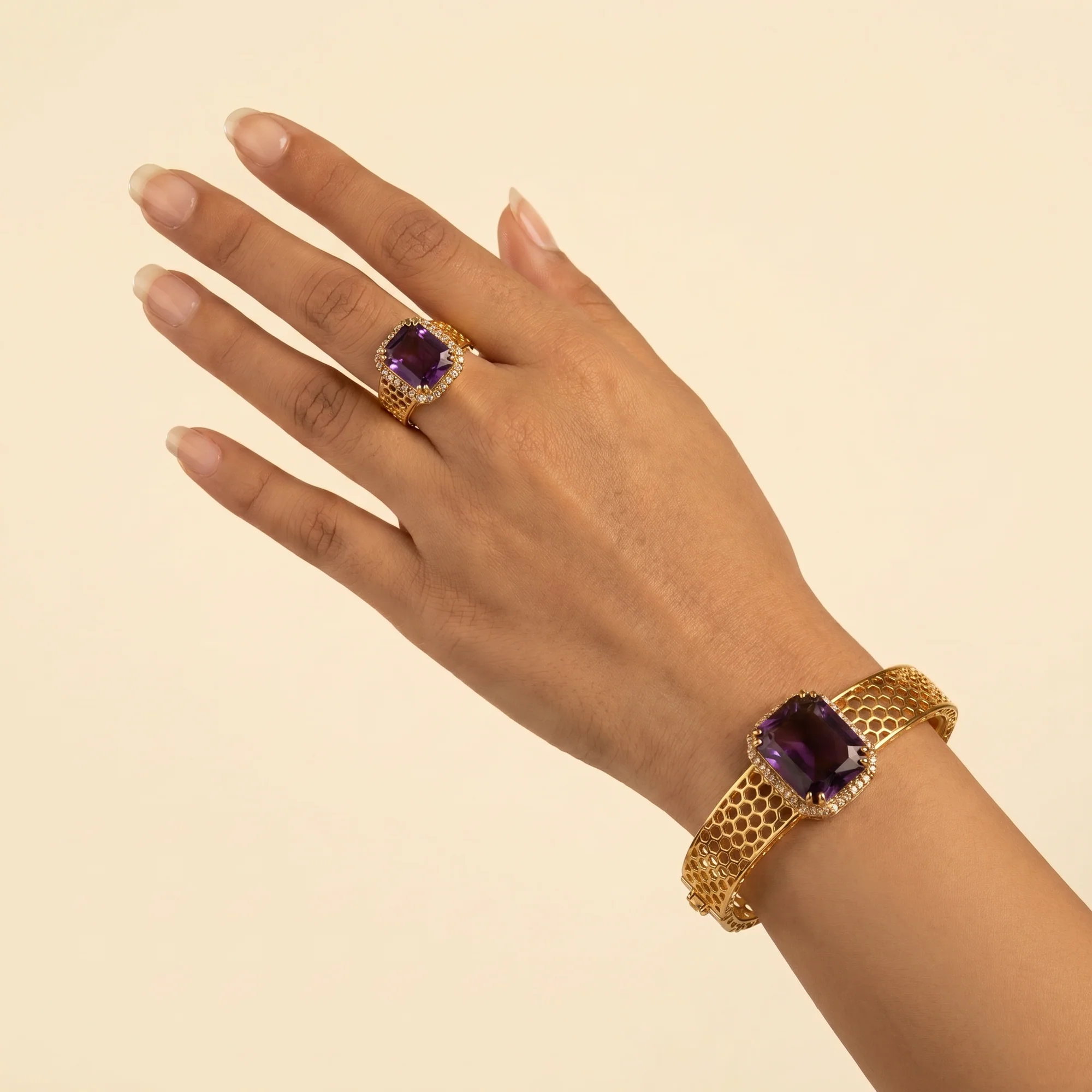 Amethyst Mesh Set, view 1 — House of Mina