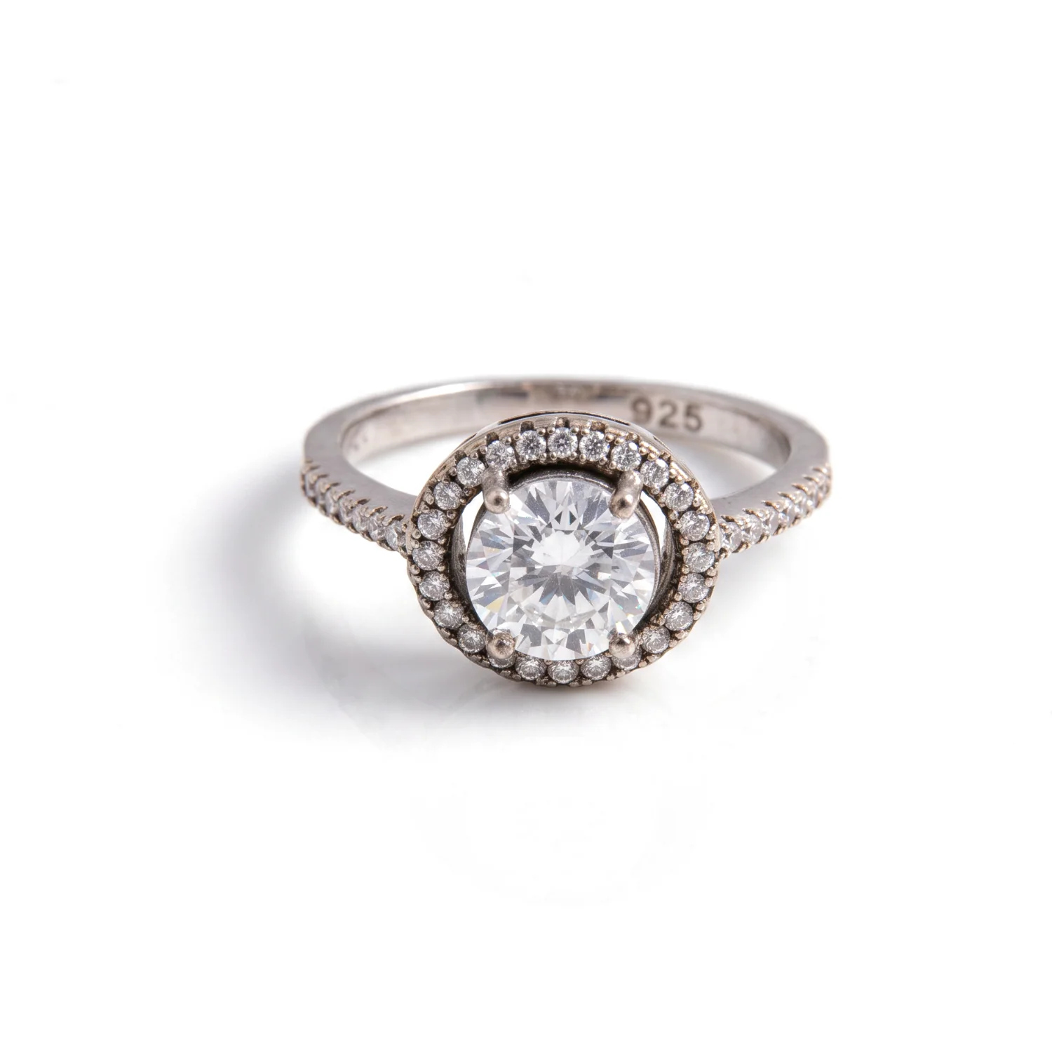 Round Halo Solitaire, view 1 — House of Mina