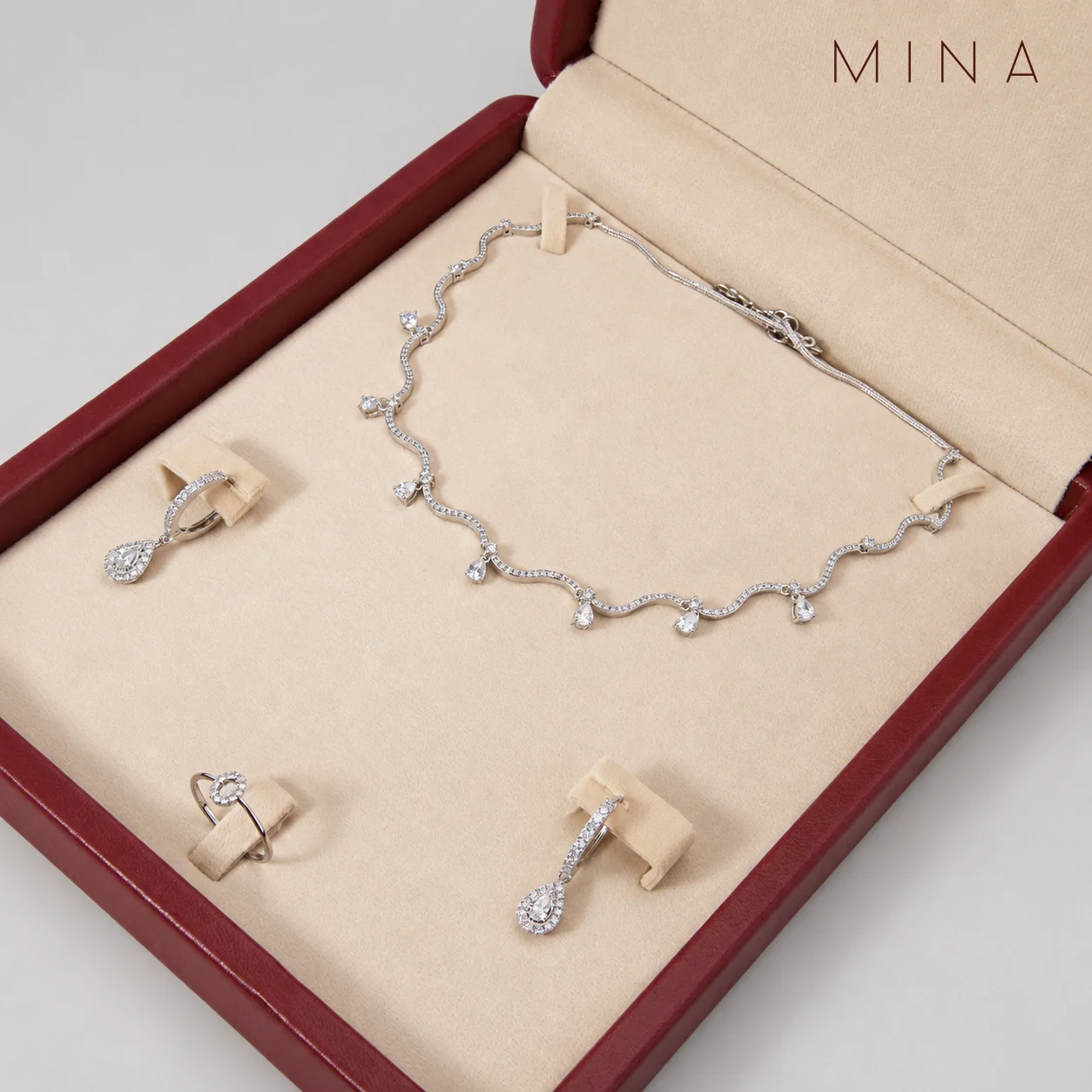 Pavé Ripple Set, view 1 — House of Mina