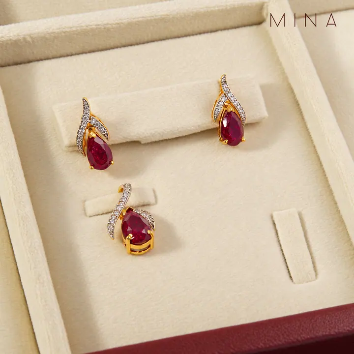 Ruby Pear Swirl Locket Set — Locket Sets, House of Mina